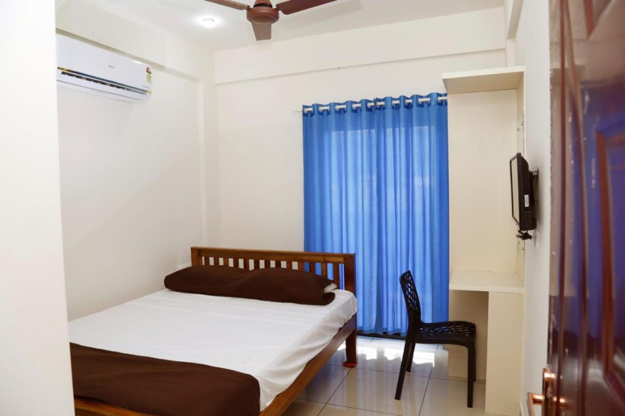 Uthram Residency Villa Kochi Bagian luar foto