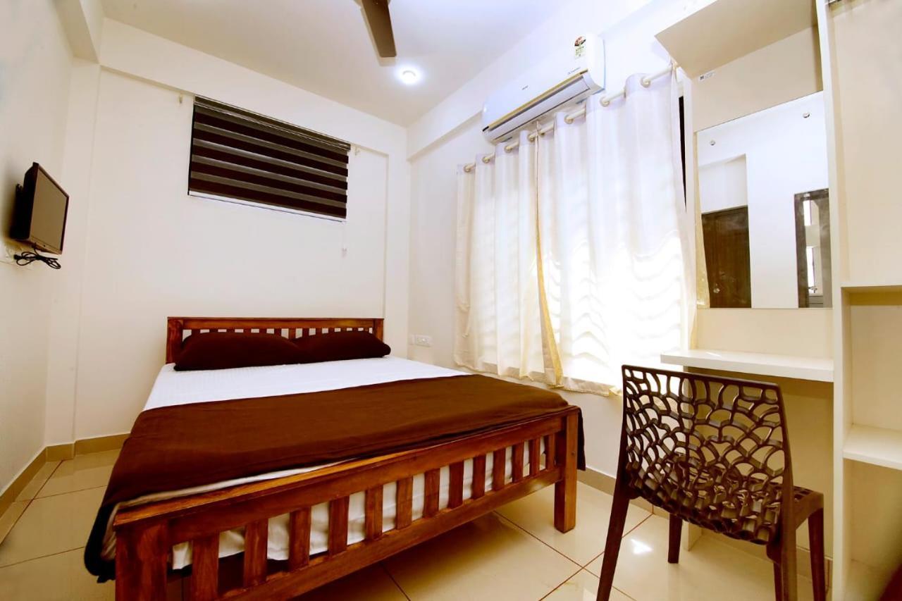 Uthram Residency Villa Kochi Bagian luar foto