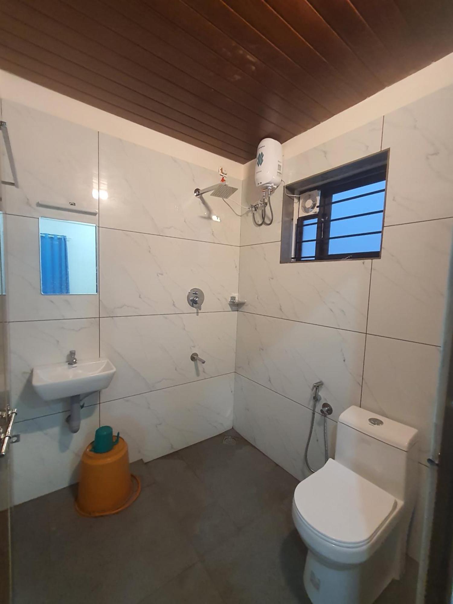 Uthram Residency Villa Kochi Bagian luar foto